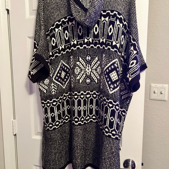 SOLD - Picture 3 of 3